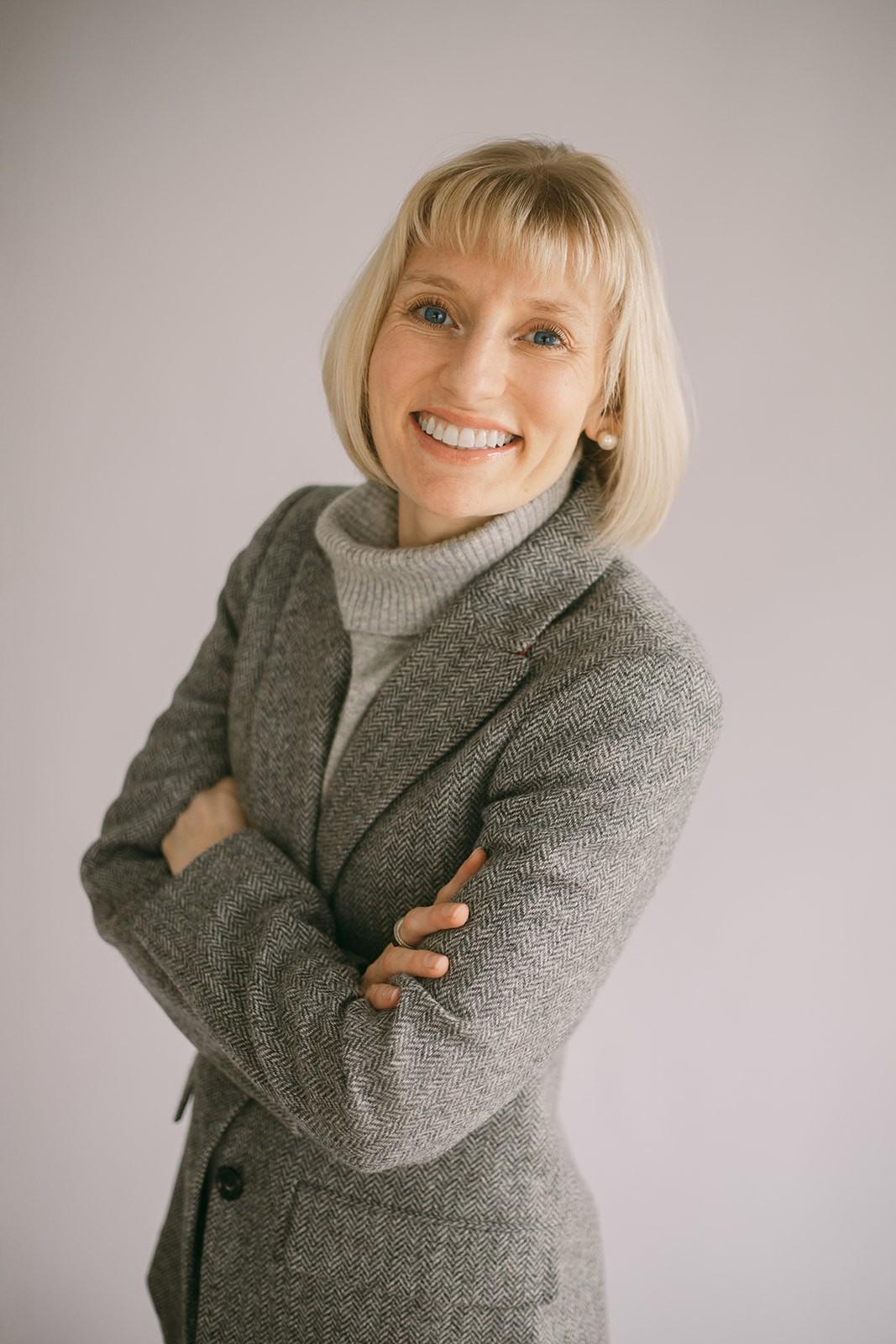 Liz Schelling headshot